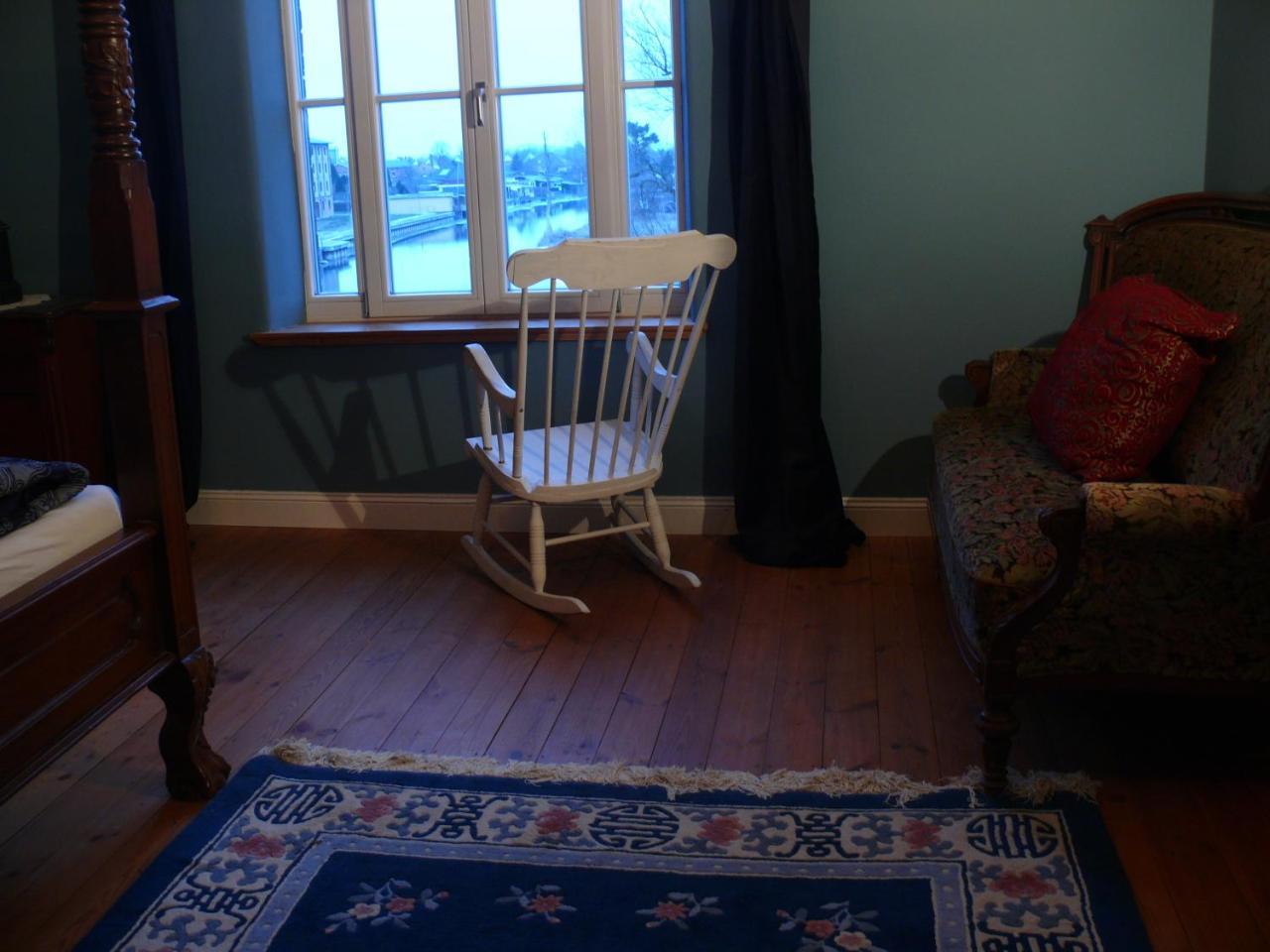B&B Muehlenvilla Am Buetzower Hafen מראה חיצוני תמונה